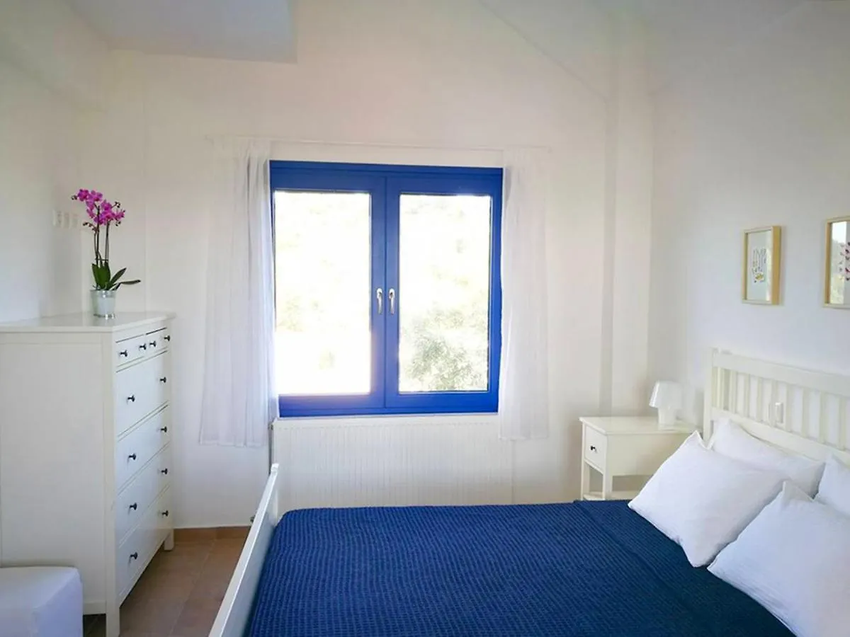 Olive Bay Hilltop Apartments 阿莫利亚尼岛